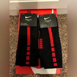 Bundle - Two pairs Nike Elite Crew socks
